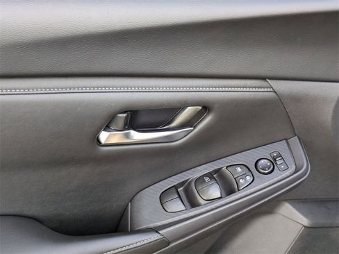 Used 2024 Nissan Sentra SV image 13