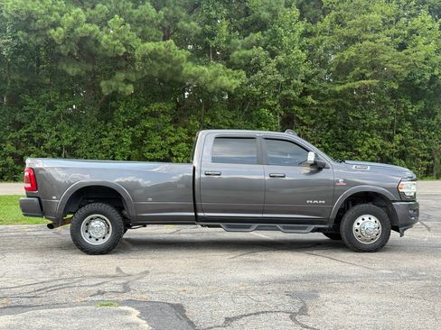Used 2020 RAM 3500 Laramie AWD/4WD image 3