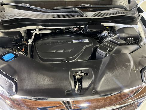 Used 2020 Honda Pilot Touring image 35