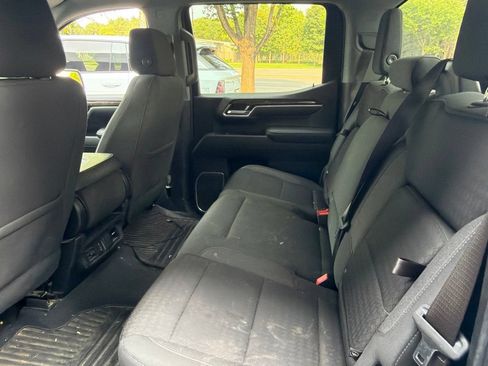 Used 2022 GMC Sierra 1500 Elevation AWD/4WD image 9