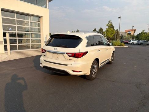 Used 2017 INFINITI QX60 Luxe w/ Premium Package AWD/4WD image 5