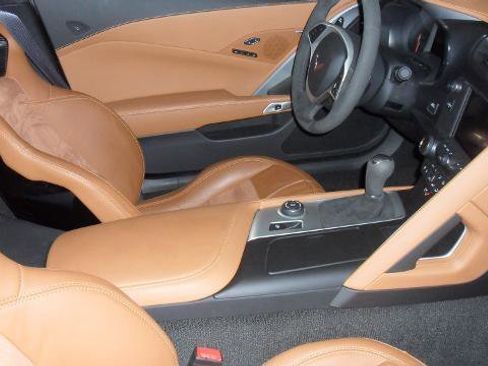 Used 2014 Chevrolet Corvette w/ 3LT Preferred Equipment Group image 15