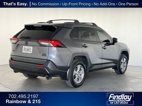 Used 2022 Toyota RAV4 XLE image 6