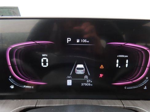 Used 2023 Kia Telluride EX image 19