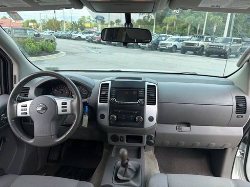 Used 2018 Nissan Frontier S RWD image 13