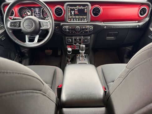 Used 2022 Jeep Wrangler Unlimited Rubicon AWD/4WD image 13