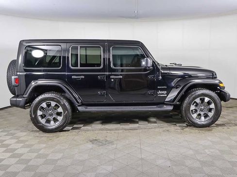 Used 2021 Jeep Wrangler Unlimited Sahara w/ Uconnect 4C Nav & Sound Group image 11