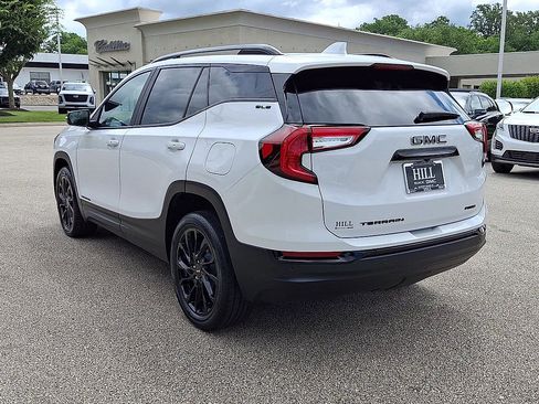 Certified 2023 GMC Terrain SLE w/ Driver Convenience Package AWD/4WD image 7