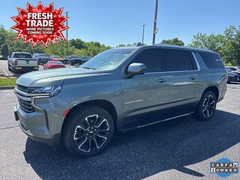 Used 2023 Chevrolet Suburban LT w/ Max Trailering Package AWD/4WD image 3