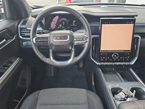 Certified 2025 GMC Acadia Elevation image 12