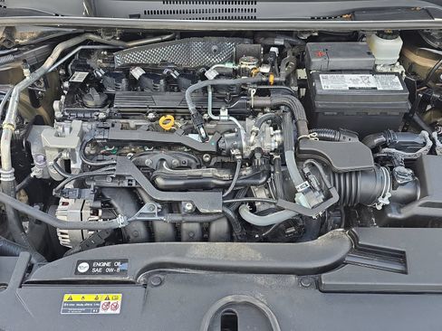 Used 2025 Toyota Corolla LE FWD image 30