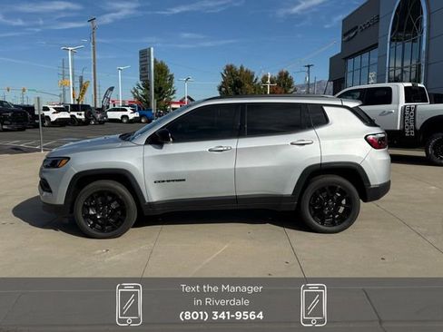 New 2025 Jeep Compass Latitude w/ Sun & Sound Group image 11