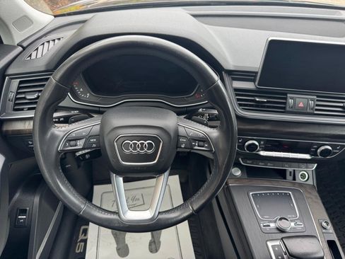 Used 2020 Audi Q5 2.0T Premium Plus w/ Premium Plus Package AWD/4WD image 11
