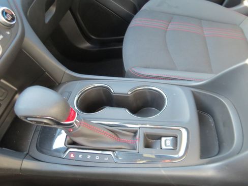 Used 2024 Chevrolet Equinox RS FWD image 19