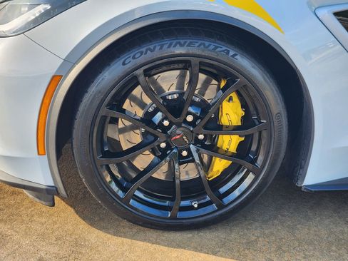 Used 2018 Chevrolet Corvette Grand Sport RWD image 12