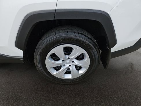 Used 2025 Toyota RAV4 LE FWD image 40