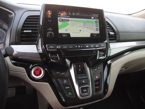 Used 2023 Honda Odyssey Elite image 22