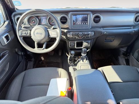 Used 2023 Jeep Gladiator Sport image 10