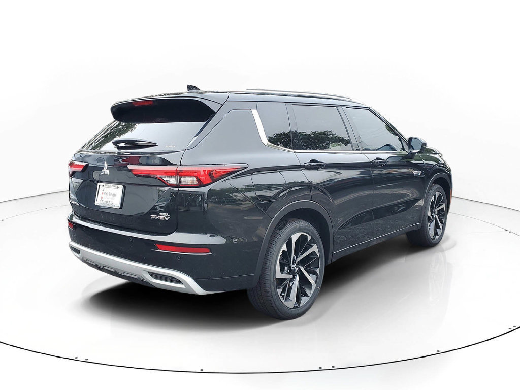 Used 2025 Mitsubishi Outlander SEL AWD/4WD image 5