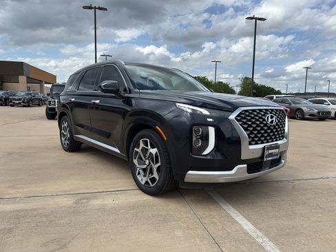 Used 2021 Hyundai Palisade Calligraphy FWD image 3