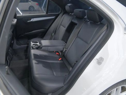 Used 2014 Mercedes-Benz C 250 Sedan image 23