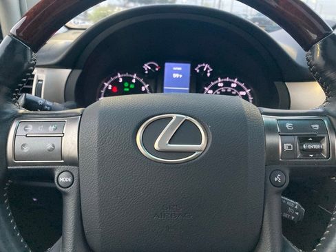 Used 2018 Lexus GX 460 Luxury w/ Preferred Accessory Package image 20