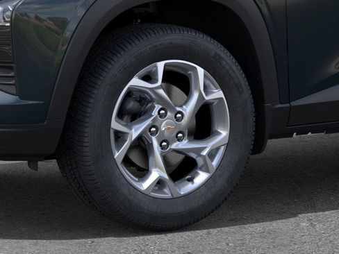 New 2026 Chevrolet Trax LS w/ LS Convenience Package FWD image 33