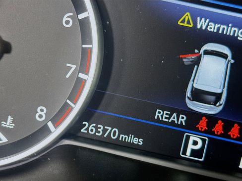 Used 2024 Nissan Murano SV w/ SV Midnight Edition Package image 18