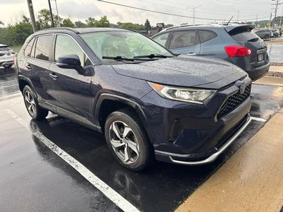 Used 2021 Toyota RAV4 SE w/ Weather & Moonroof Package