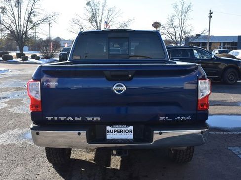 Used 2016 Nissan Titan SL image 6