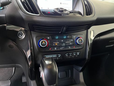 Used 2018 Ford Escape Titanium AWD/4WD image 14