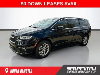 New 2026 Chrysler Pacifica Select