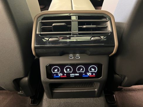 New 2026 BMW 530i w/ Executive Package image 32