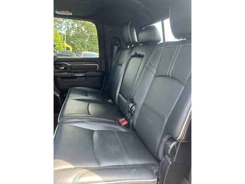 Used 2022 RAM 2500 Limited AWD/4WD image 9