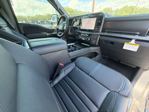 New 2026 Ford F250 Platinum w/ Tremor Off-Road Package AWD/4WD image 12