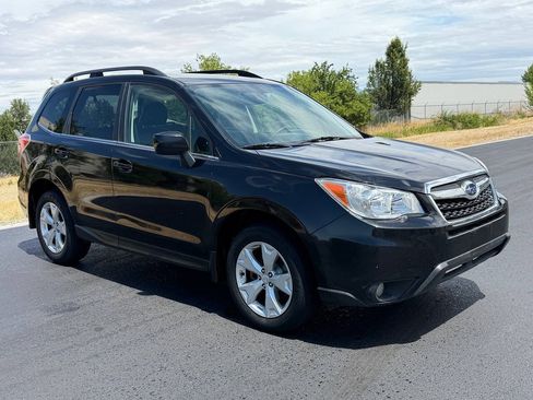 Used 2016 Subaru Forester 2.5i Limited AWD/4WD image 15
