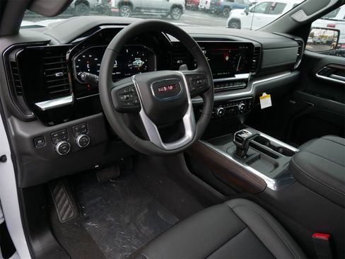 New 2026 GMC Sierra 1500 SLT w/ SLT Premium Plus Package AWD/4WD image 4