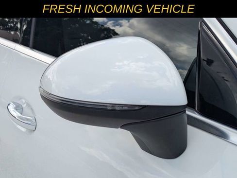 Used 2023 Mercedes-Benz GLC 300 image 11