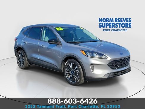 Used 2022 Ford Escape SE w/ SE Sport Appearance Package image 1