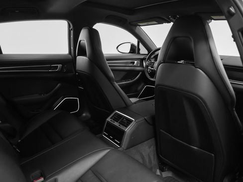 Certified 2023 Porsche Panamera 4 Platinum Edition AWD/4WD image 27