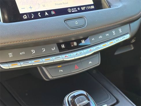 Used 2023 Cadillac XT4 Sport image 21
