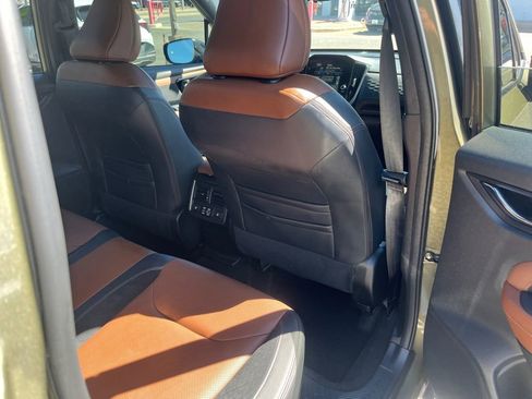 Used 2025 Subaru Forester Touring w/ Touring Package AWD/4WD image 17