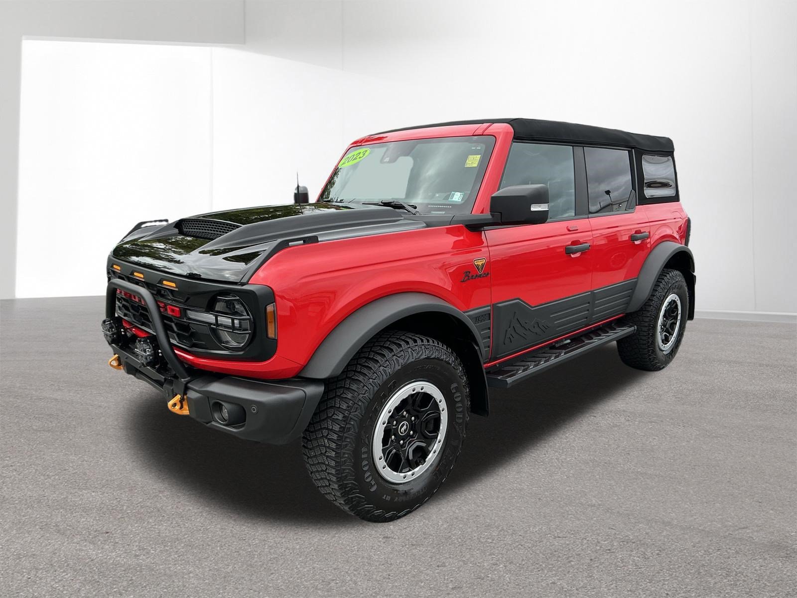 Used 2023 Ford Bronco Badlands w/ Sasquatch Package AWD/4WD image 7