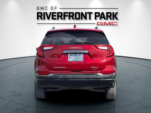 Used 2024 GMC Terrain AT4 w/ LPO, Floor Liner Package AWD/4WD image 4