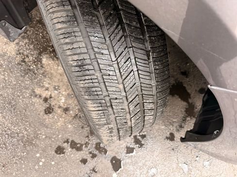 Used 2020 Toyota Sienna XLE Premium image 49