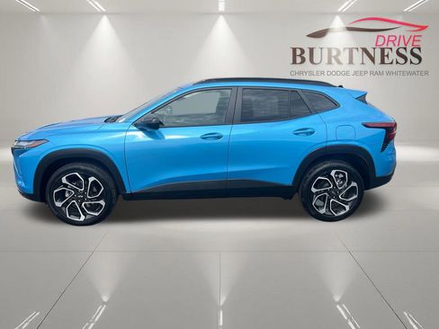 Certified 2025 Chevrolet Trax RS w/ Driver Confidence Package FWD image 4