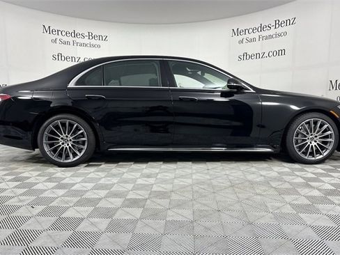 New 2026 Mercedes-Benz S 580e 4MATIC Sedan image 3