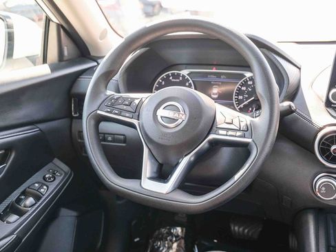 Used 2024 Nissan Sentra SV FWD image 17