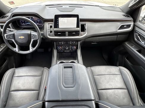Used 2023 Chevrolet Suburban Premier AWD/4WD image 27