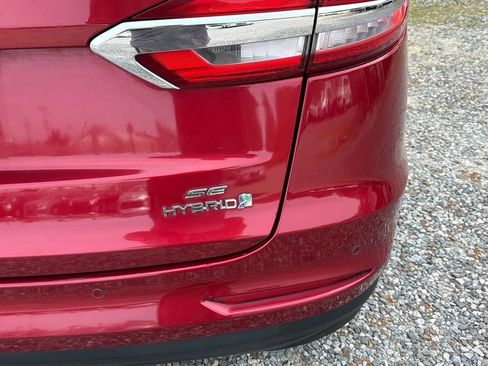 Used 2019 Ford Fusion SE image 10